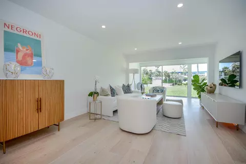 3351 Spanish Trl #109 B, Delray Beach, FL 33483