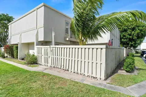 12128 Regal E, Wellington, FL 33414
