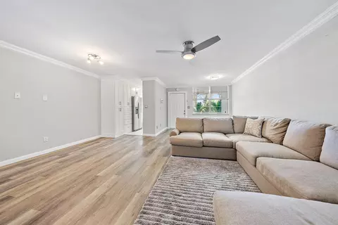 109 Paradise Harbour Blvd #307, North Palm Beach, FL 33408