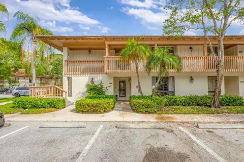 405 Brackenwood S, Palm Beach Gardens, FL 33418