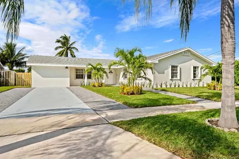 1885 E Terrace Drive Dr E, Lake Worth Beach, FL 33460