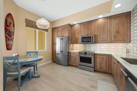 37 Harbour Isle Dr E #304, Fort Pierce, FL 34949