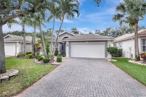 9836 Tallyrand Dr, Lake Worth, FL 33467