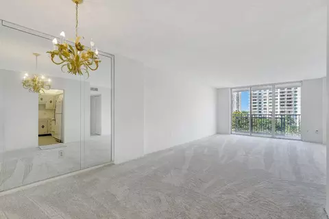 2851 NE 183rd #512E, Aventura, FL 33160