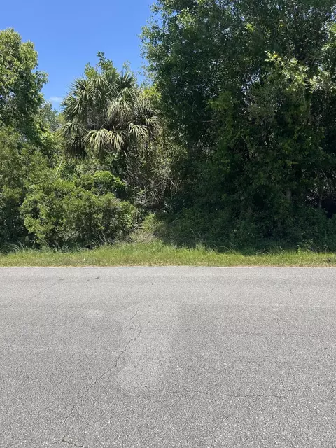 629 SW Abraham Ave, Port St Lucie, FL 34953