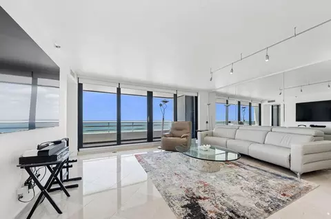 1400 S Ocean Blvd #1004, Boca Raton, FL 33432