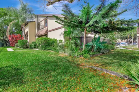 1851 Bayberry, Pembroke Pines, FL 33024