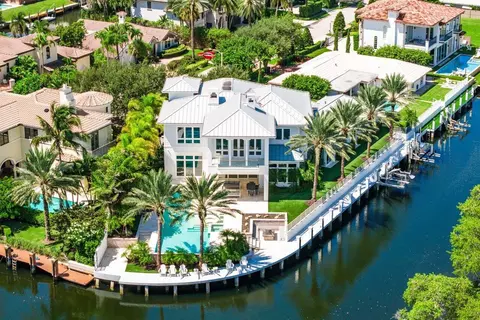 551 NE Waterway Ln, Boca Raton, FL 33432