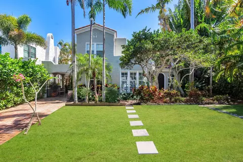 138 Greymon Dr, West Palm Beach, FL 33405