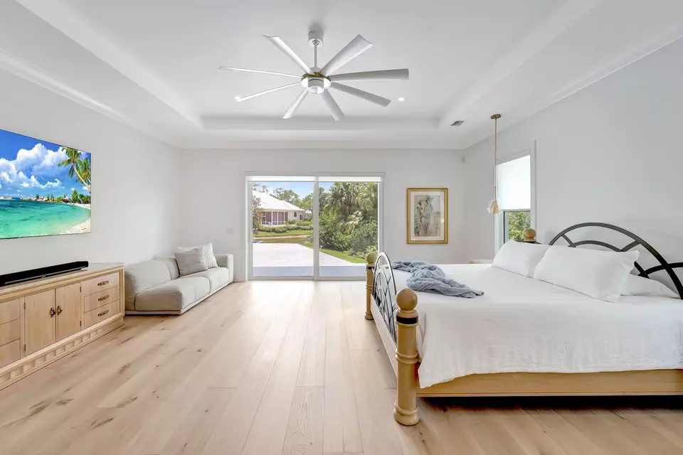 Bedroom - 201 Shores Dr, Vero Beach, FL 32963 photo 1 of 1