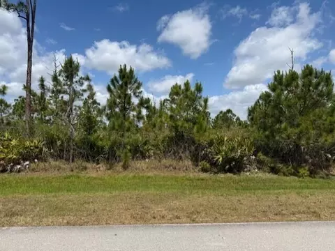 7824 Saddlebrook Dr, Port St Lucie, FL 34986