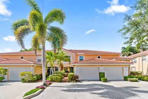 12479 Crystal Pointe Dr #102, Boynton Beach, FL 33437