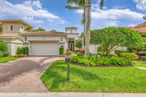 176 Viera Dr, Palm Beach Gardens, FL 33418