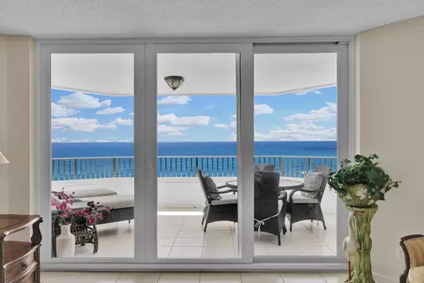 550 S Ocean Blvd #906, Boca Raton, FL 33432