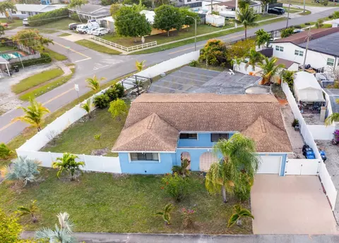 2041 SW 35 Ave, Fort Lauderdale, FL 33312