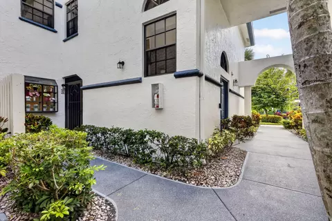 5135 Floria Dr #G, Boynton Beach, FL 33437