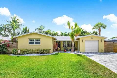 2701 SW 4th St, Boynton Beach, FL 33435
