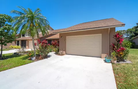 11909 Donlin Dr, Wellington, FL 33414