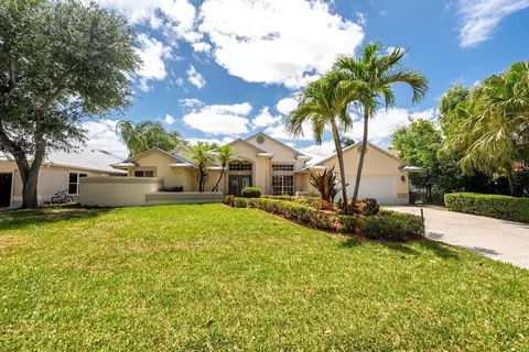 761 SW Lighthouse Dr, Palm City, FL 34990