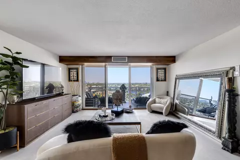2701 N Ocean Blvd #9E, Fort Lauderdale, FL 33308