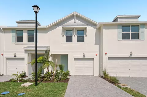 487 Salisbury, Fort Pierce, FL 34982