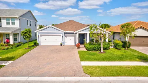 1125 Deer Haven Dr, The Acreage, FL 33470