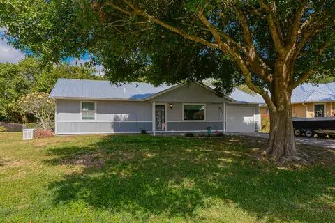 6015 Palm Dr, Fort Pierce, FL 34982
