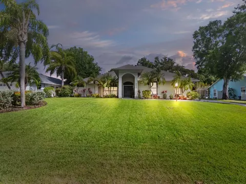 6413 55th Sq, Vero Beach, FL 32967