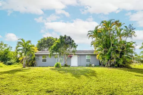 17924 W Sycamore Dr, Loxahatchee, FL 33470