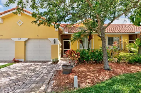 6505 Oxford Cir #102, Vero Beach, FL 32966