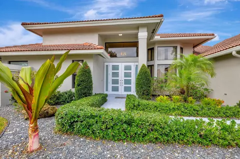 4875 Hunters Way, Boca Raton, FL 33434