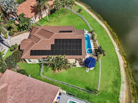 19323 King Palm Ct, Boca Raton, FL 33498