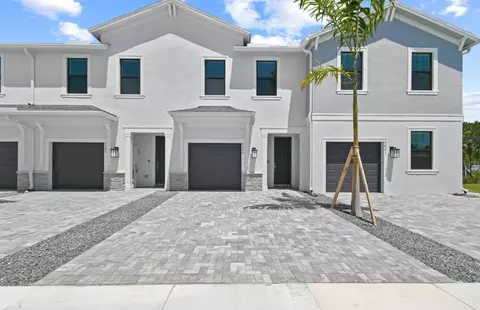 7599 SW Linus #17-03, Stuart, FL 34997