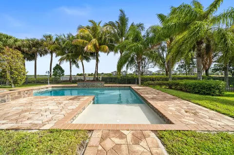 10765 Pisa Rd, Wellington, FL 33414