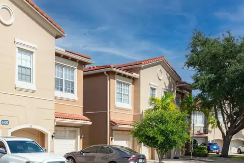 4891 Bonsai Cir #105, Palm Beach Gardens, FL 33418