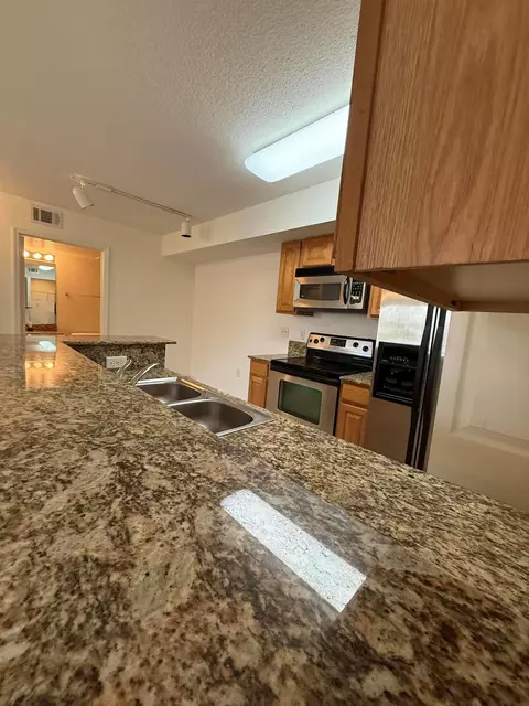 221 SW Palm Dr #108, Port Saint Lucie, FL 34986