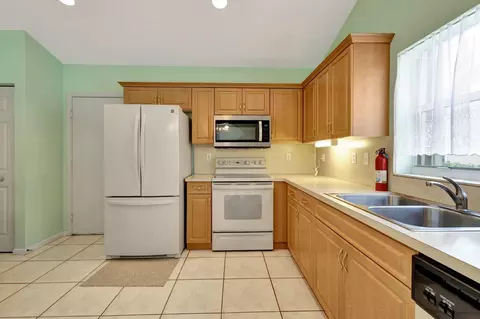 13006 Hampton Lks, Boynton Beach, FL 33436