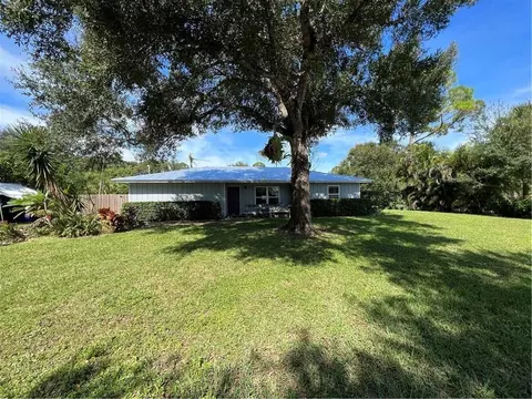 3610 3rd Pl, Vero Beach, FL 32968