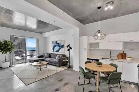 234 NE 3rd #2206, Miami, FL 33132