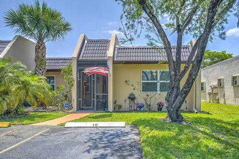 113 Lake Terry, West Palm Beach, FL 33411