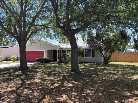 865 24th Pl SW, Vero Beach, FL 32962
