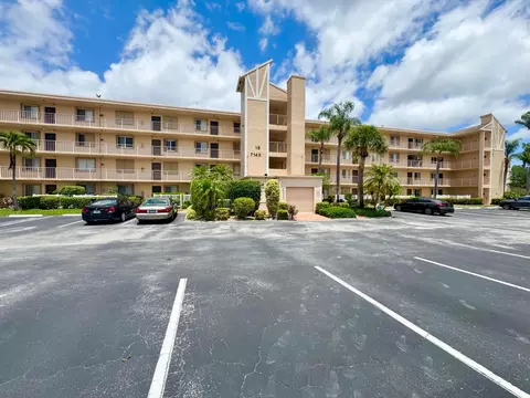 7145 Huntington Ln #102, Delray Beach, FL 33446