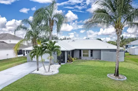 1685 SW Schleicher Ln, Port Saint Lucie, FL 34984