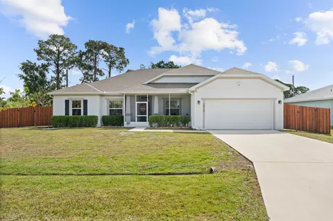 1317 SE Odonnell Ln, Port Saint Lucie, FL 34983