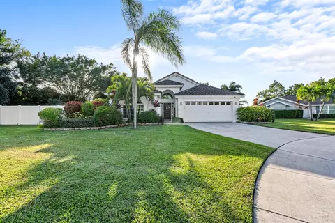 11356 Coralwood Ct, Wellington, FL 33414
