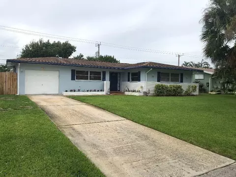 3582 Lighthouse Dr, Palm Beach Gardens, FL 33410