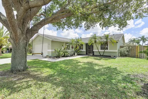 8500 Mildred W, Boynton Beach, FL 33472