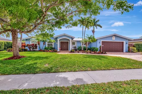 166 SW 8th Ave, Boca Raton, FL 33486