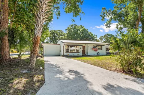602 S 15th Ct, Fort Pierce, FL 34950