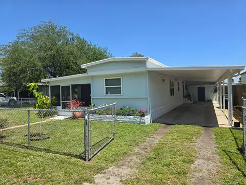 1061 Lake, Okeechobee, FL 34974
